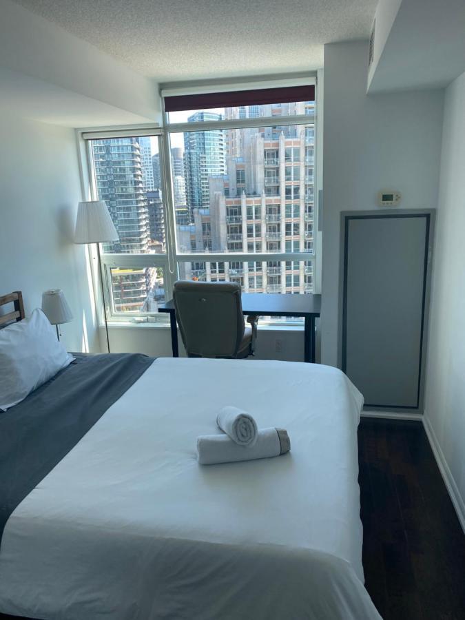 Апартаменты Downtown Toronto+Free Parking+Cn Tower View Экстерьер фото