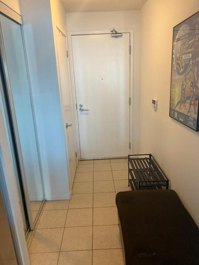 Апартаменты Downtown Toronto+Free Parking+Cn Tower View Экстерьер фото